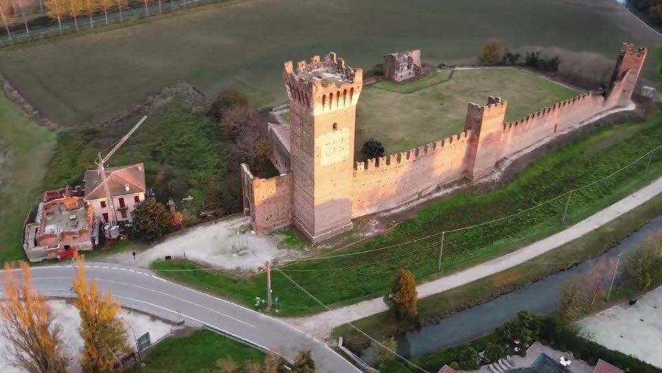 Castello di Villimpenta, Villimpenta, Italy